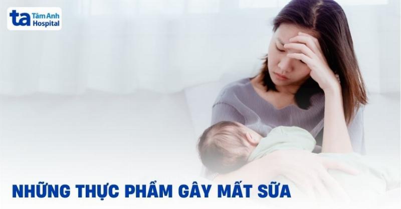 Thực phẩm sau sinh nên tránh: Đồ ăn nhiều dầu mỡ