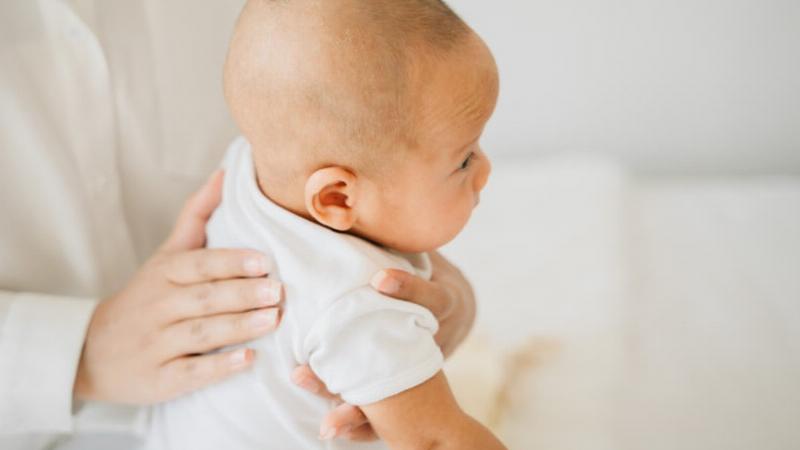 Vỗ Lưng Cho Bé Bị Đờm