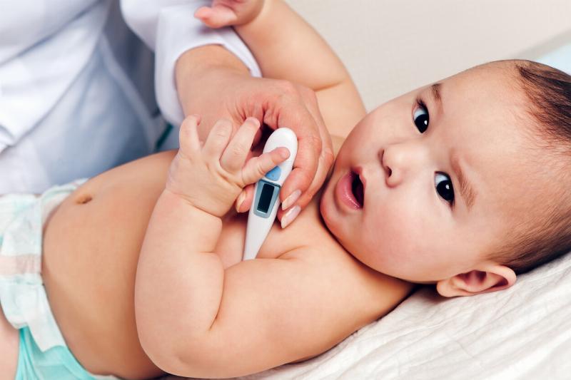 Kẹp nhiệt kế cho trẻ nhỏ
