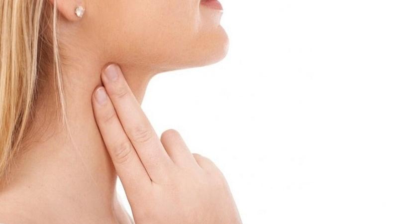 Mạch đập ở cổ bình thường