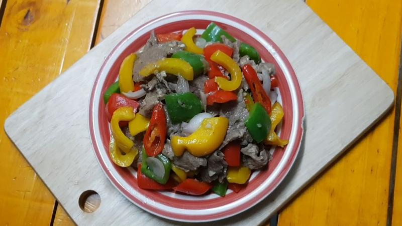 Thịt Bò Xào Ớt Chuông